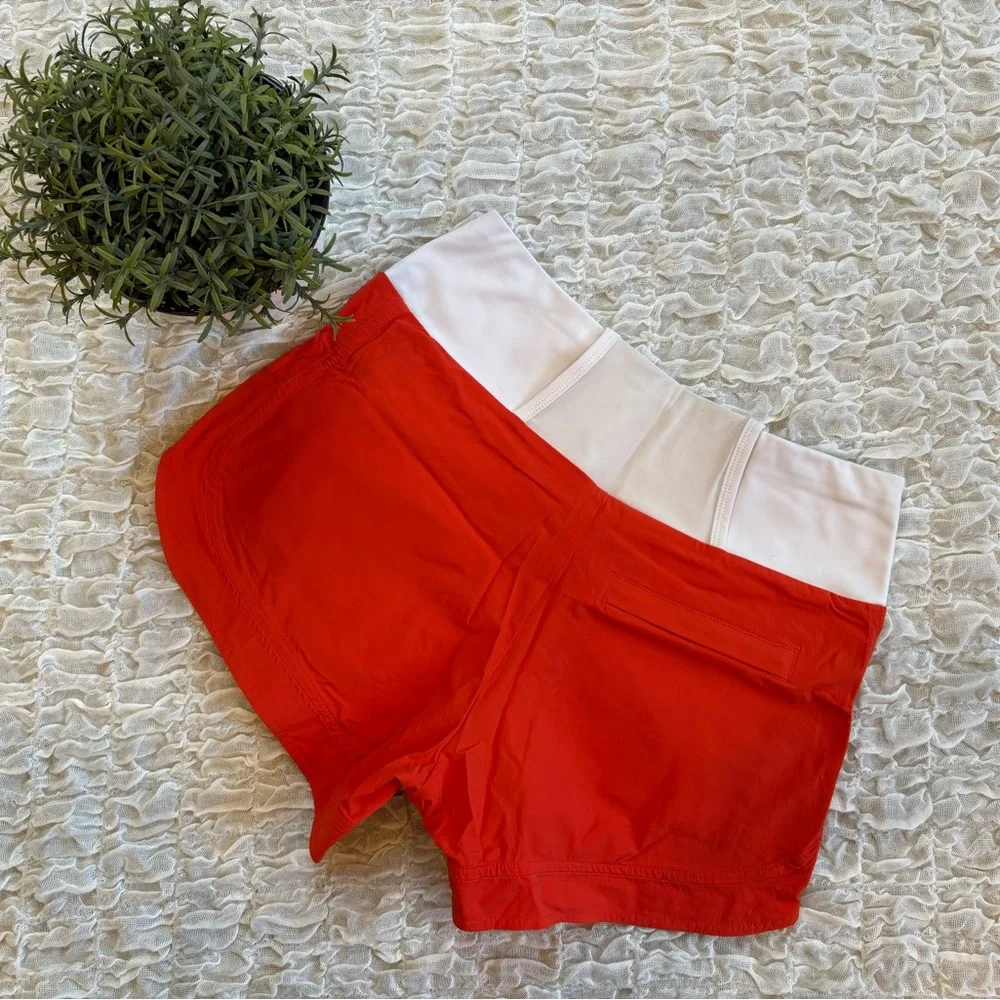 Athleta Ascender Running Hiking Athletic Gym Shorts Side Stripe Pockets sz 0